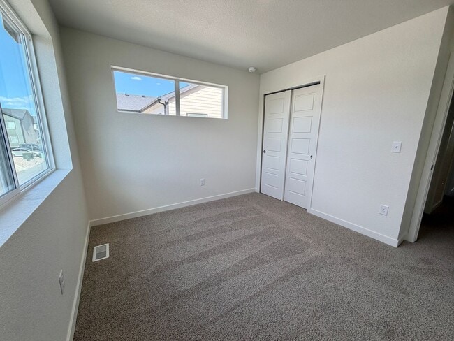 Building Photo - 3932 Pinnacles Ct