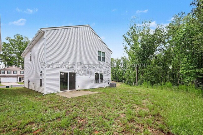 Building Photo - 2132 Clapham Ct