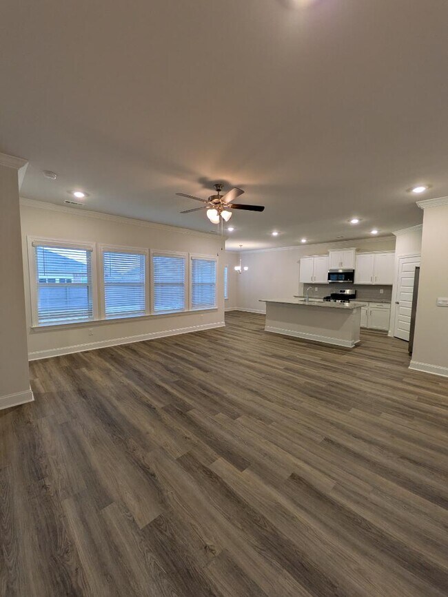 Building Photo - 336 Jackson Pt Cir