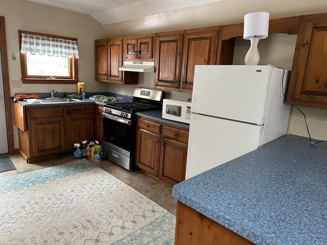 Building Photo - 4 Mark St