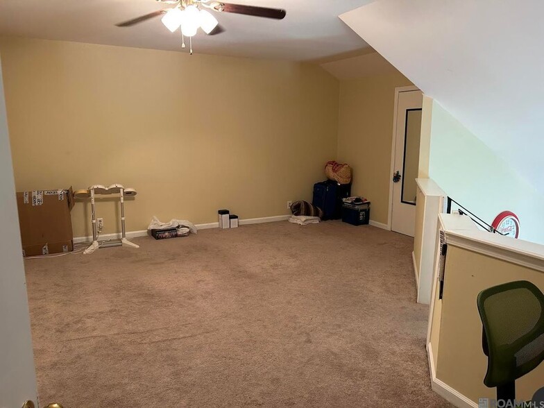 Building Photo - 141 E Boyd Dr