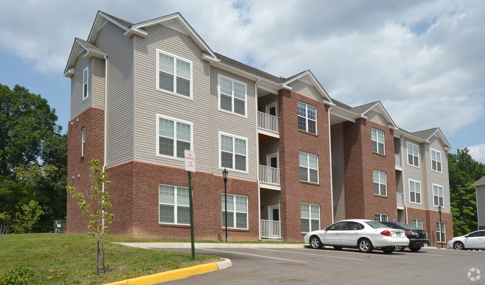 Westmont Apartments 3420 Chaparral Dr Roanoke VA 24018 Apartment Finder