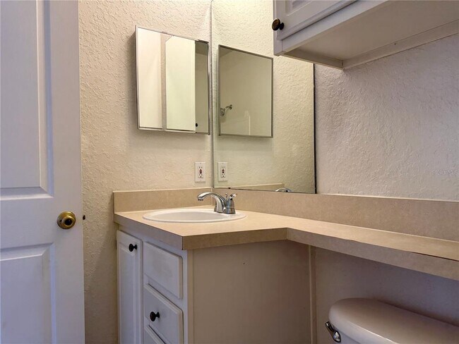 Building Photo - 2740 Maitland Crossing Way
