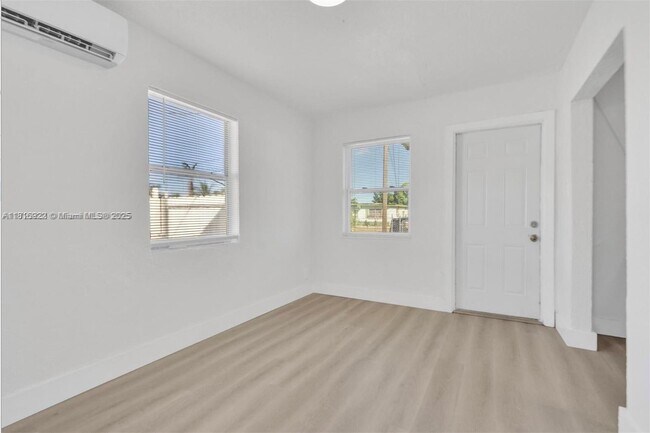 Building Photo - 26542 SW 138th Ct