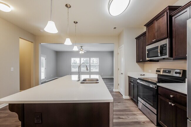 Building Photo - 4014 Tersk Dr