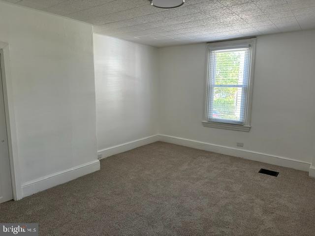 Building Photo - 465 Cinnaminson St