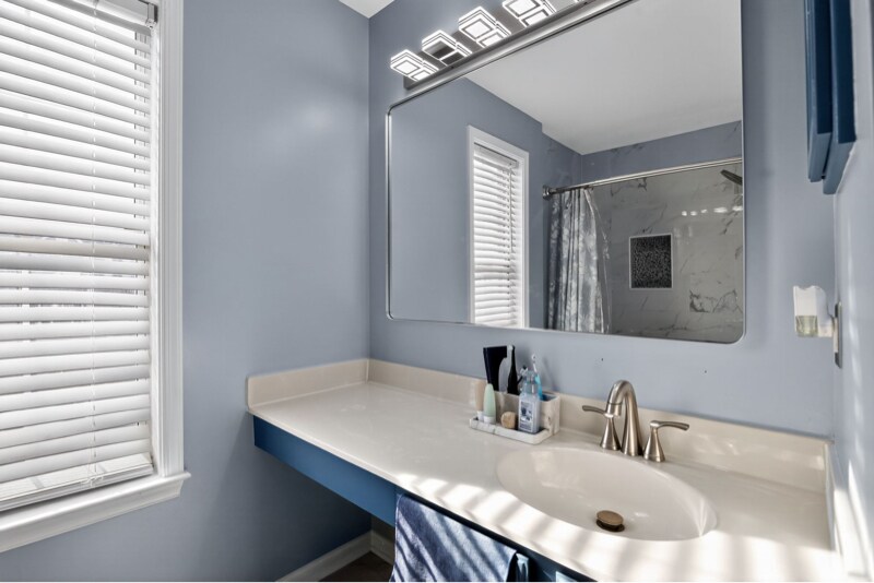 Building Photo - 405 Westminster Ln