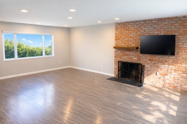 Building Photo - Harwell Drive