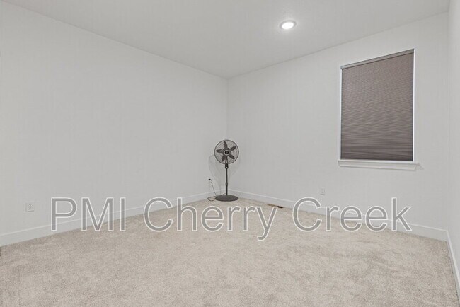 Building Photo - 3907 N Catawba St