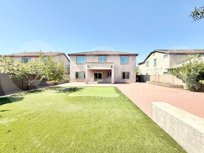 Building Photo - 3159 E Chisum Ln