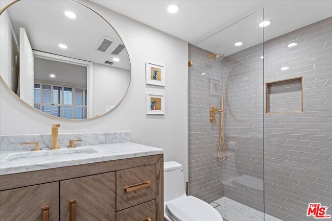 Building Photo - 9311 Burton Wy