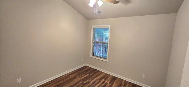 Building Photo - 631 Justins Pl Ln