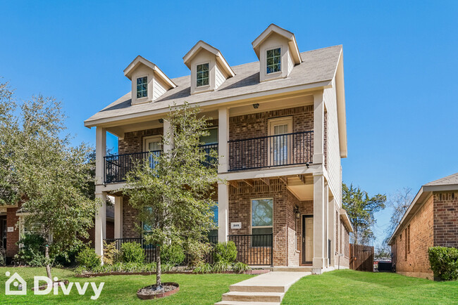 Building Photo - 209 Riverdell North Mews