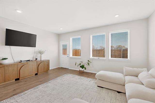 Building Photo - 6113 Holly Spg Rd