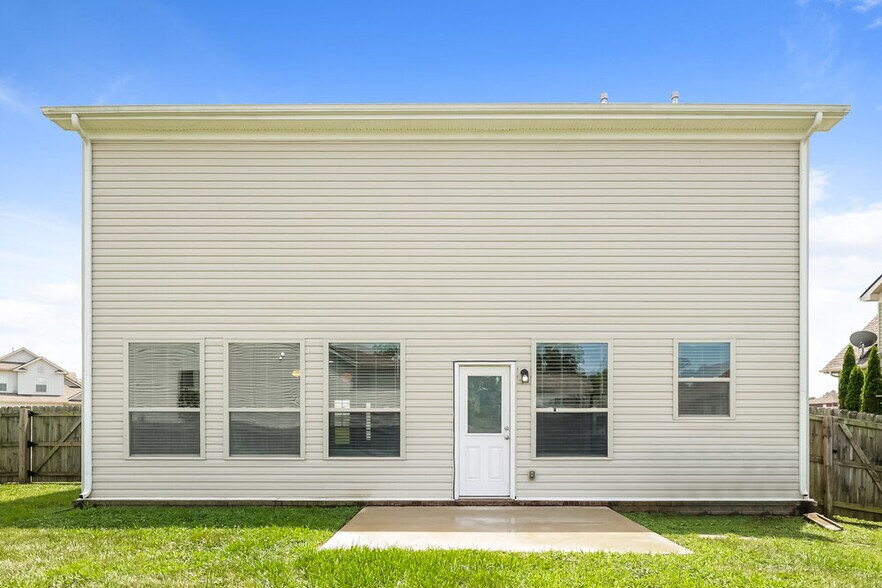 Building Photo - 1005 Keeneland Dr