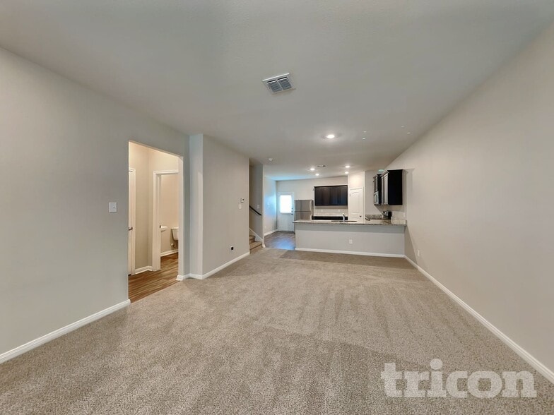 Building Photo - 3022 Citron Garden