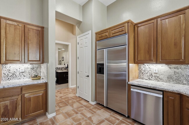 Building Photo - 2129 W Legends Way