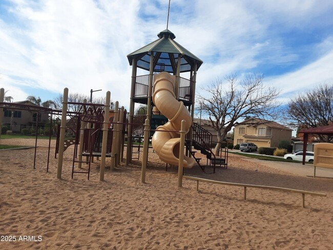 Building Photo - 1401 E Jasper Dr