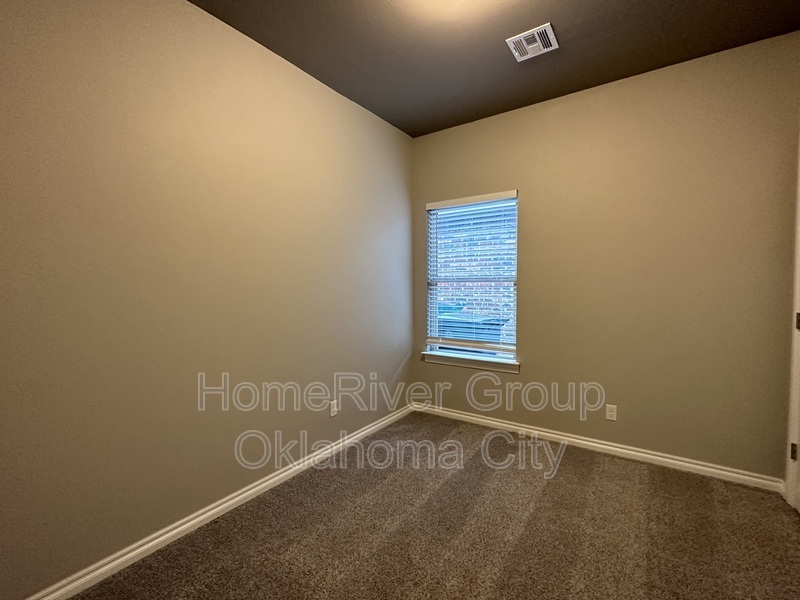 Building Photo - 920 SW 91st St