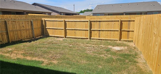 Building Photo - 618 NW 68th Ave