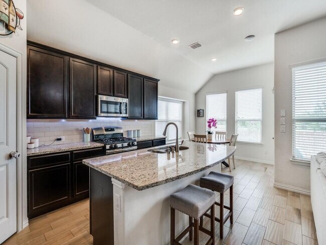 Building Photo - 9108 Bronze Meadow Dr