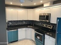 Building Photo - 15B Andrew Jackson Ct