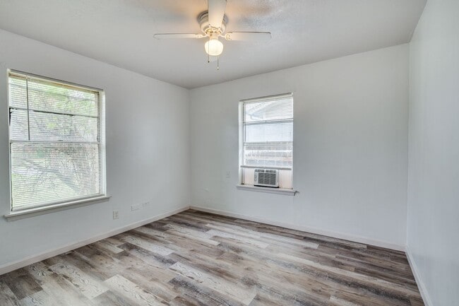 Building Photo - Charming Irving Home with Fenced Backyard & Pet-Friendly Living