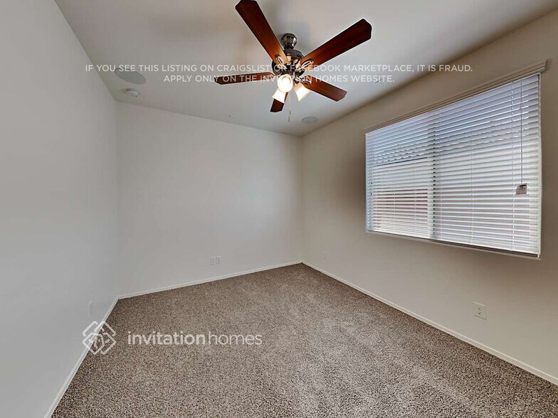 Building Photo - 18203 W Fulton St