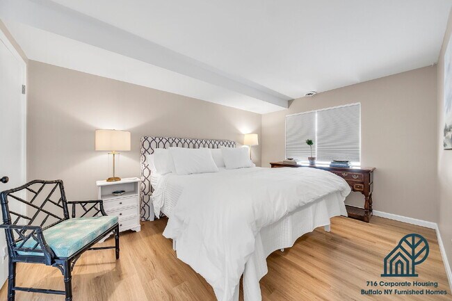 Building Photo - Furnished 2-Bedroom Apartment in Tonawanda