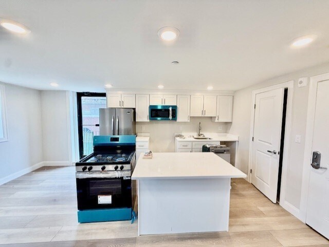 Building Photo - 220 Winthrop St