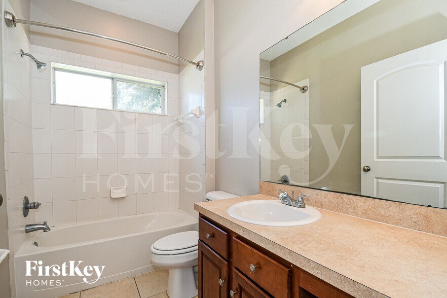 Building Photo - 86353 Sand Hickory Trail