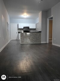 Building Photo - 3520 Cadillac Blvd