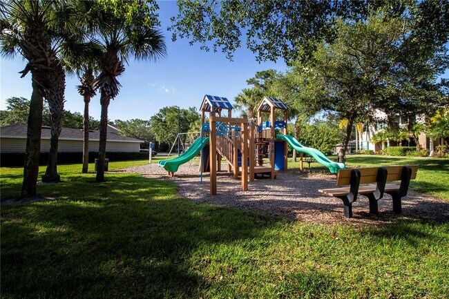 Building Photo - 8932 Manor Loop