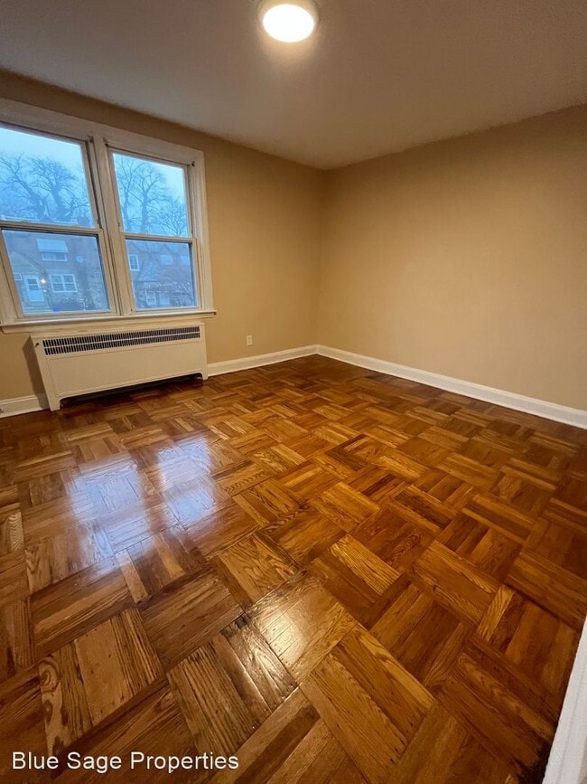 Building Photo - 3 br, 1 bath House - 126 Normandy Rd