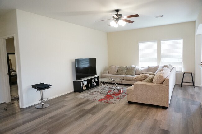 Building Photo - 2614 Whitetip Ct