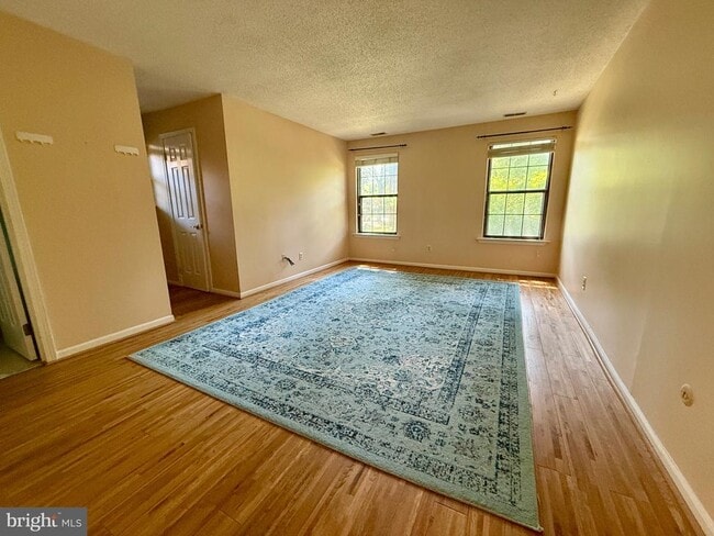 Building Photo - 30 Hopkinson Ct