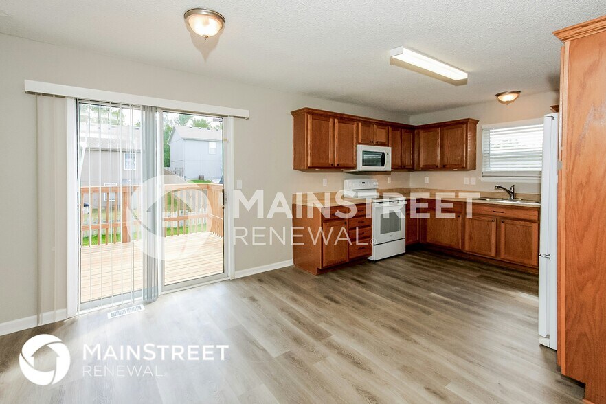 Building Photo - 11409 N Wyandotte St