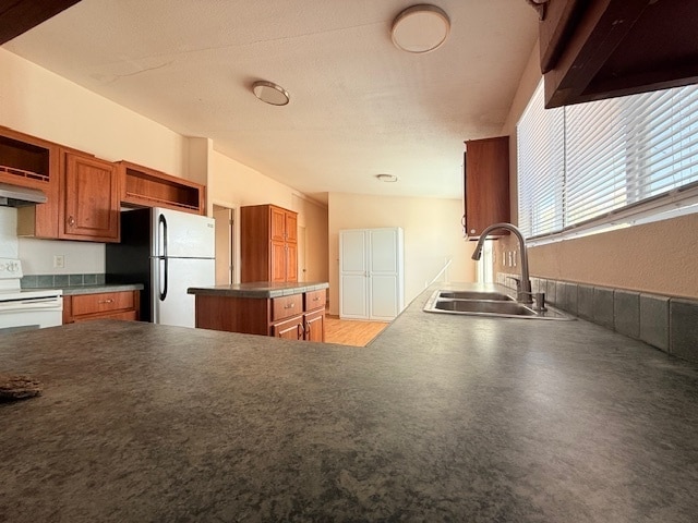 Building Photo - Manufactured Home For Rent