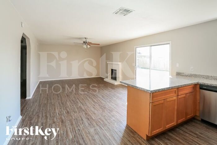 Building Photo - 6935 W Palo Verde Ave