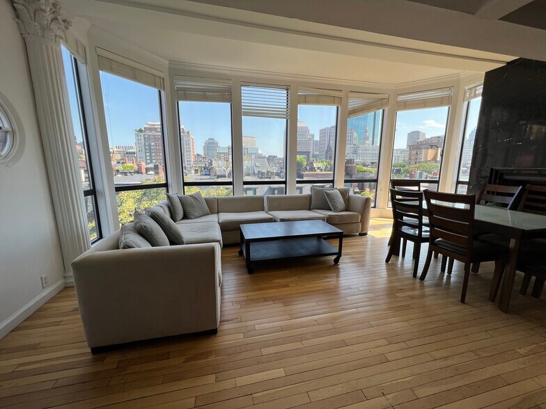 Building Photo - 117 Beacon St