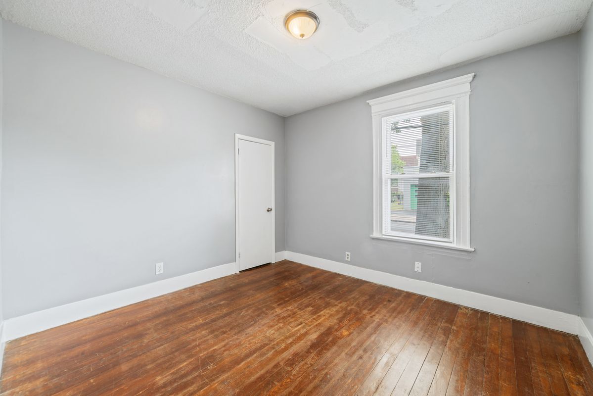 Building Photo - 705 Dixwell Ave