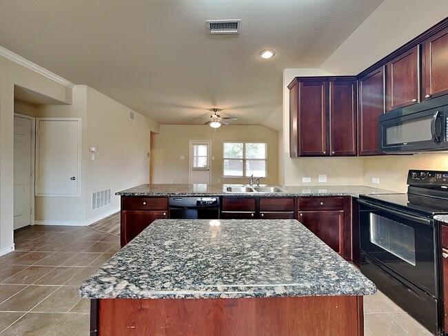 Building Photo - 1329 Villa Paloma Blvd