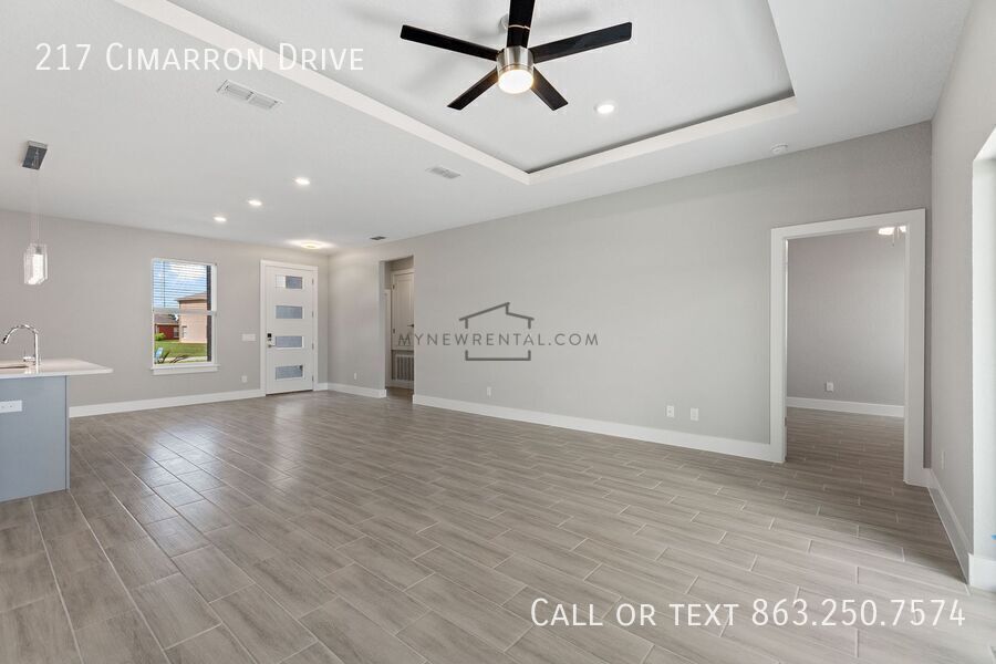 Building Photo - 217 Cimarron Dr