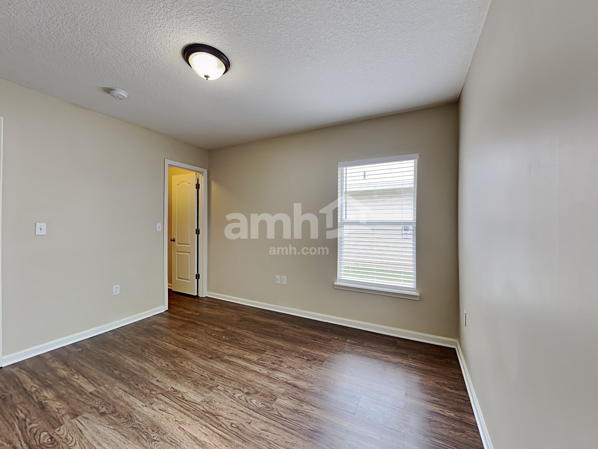Building Photo - 6732 Gentle Oaks Dr