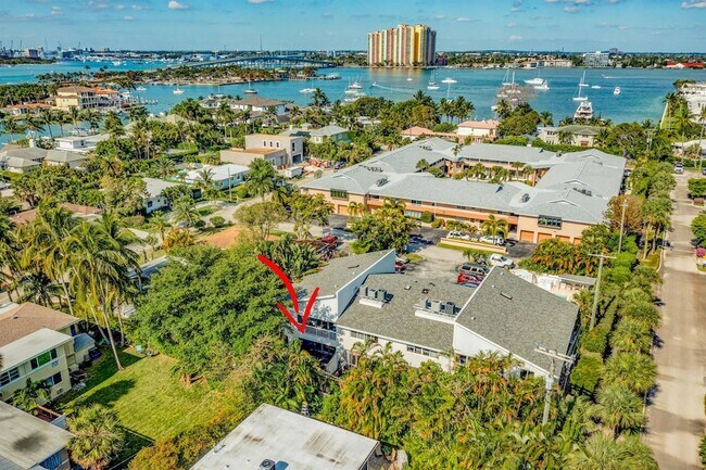 Building Photo - 3110 Surf Way