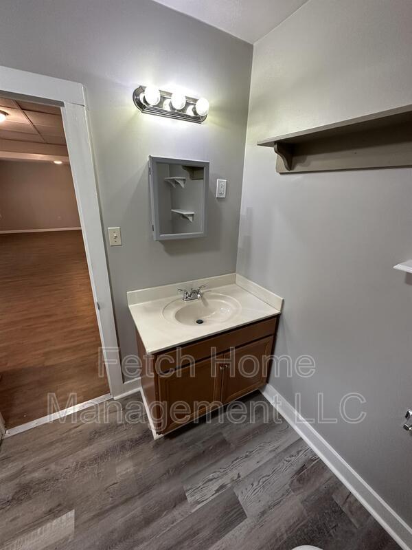 Building Photo - 6 Reese Ave