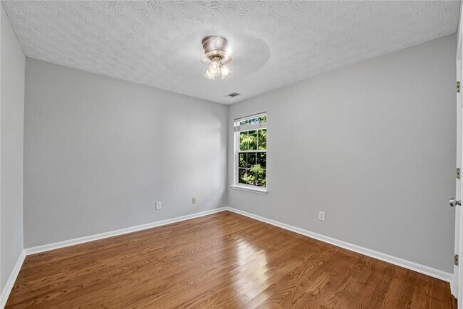 Building Photo - 1826 Chasewood Park Dr