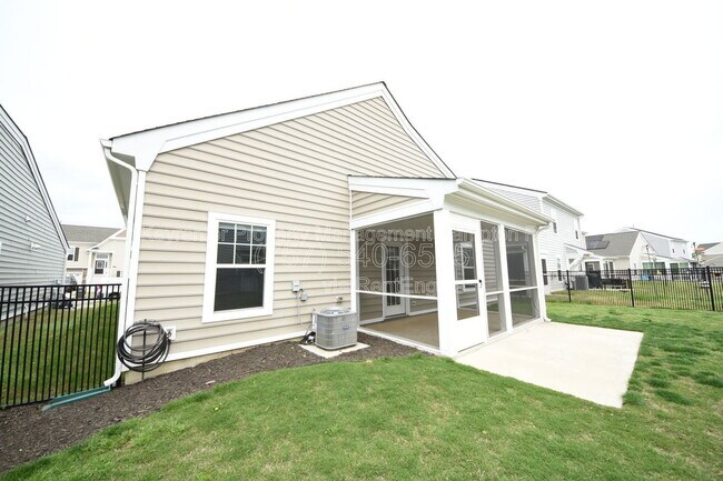 Building Photo - 126 Peck Ln