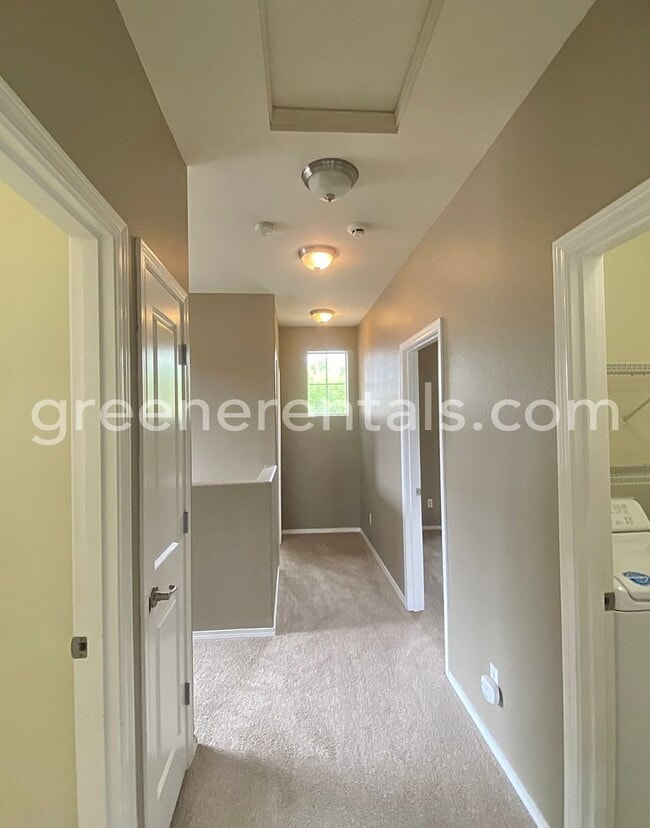 Building Photo - Lacey 4BD/2.5BA Beautiful Home Close to 1-...
