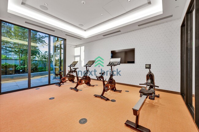Building Photo - Downtown Bellevue Luxury 1B1B – Available ...